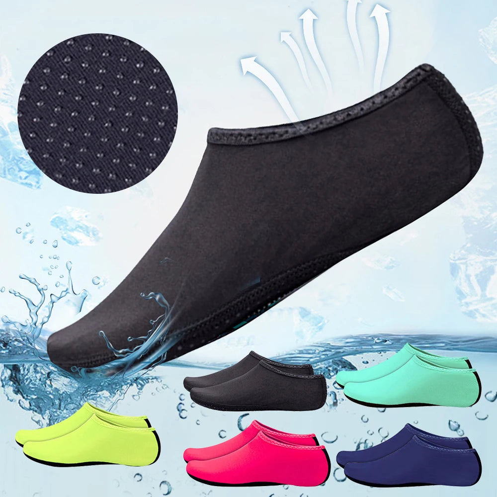 Unisex Water Shoes - Quick-Dry Non-Slip Aqua Socks for Beach and Swimming - Sizes 4.5 to 7