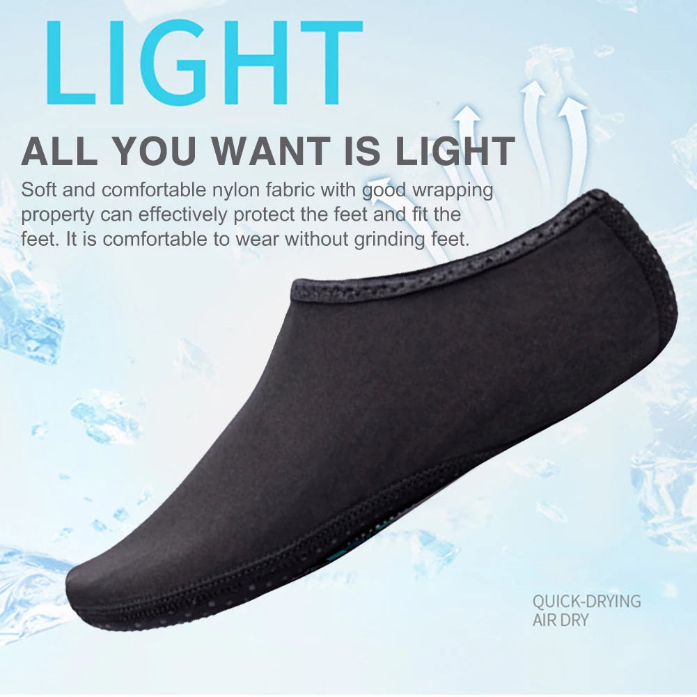 Unisex Water Shoes - Quick-Dry Non-Slip Aqua Socks for Beach and Swimming - Sizes 4.5 to 7