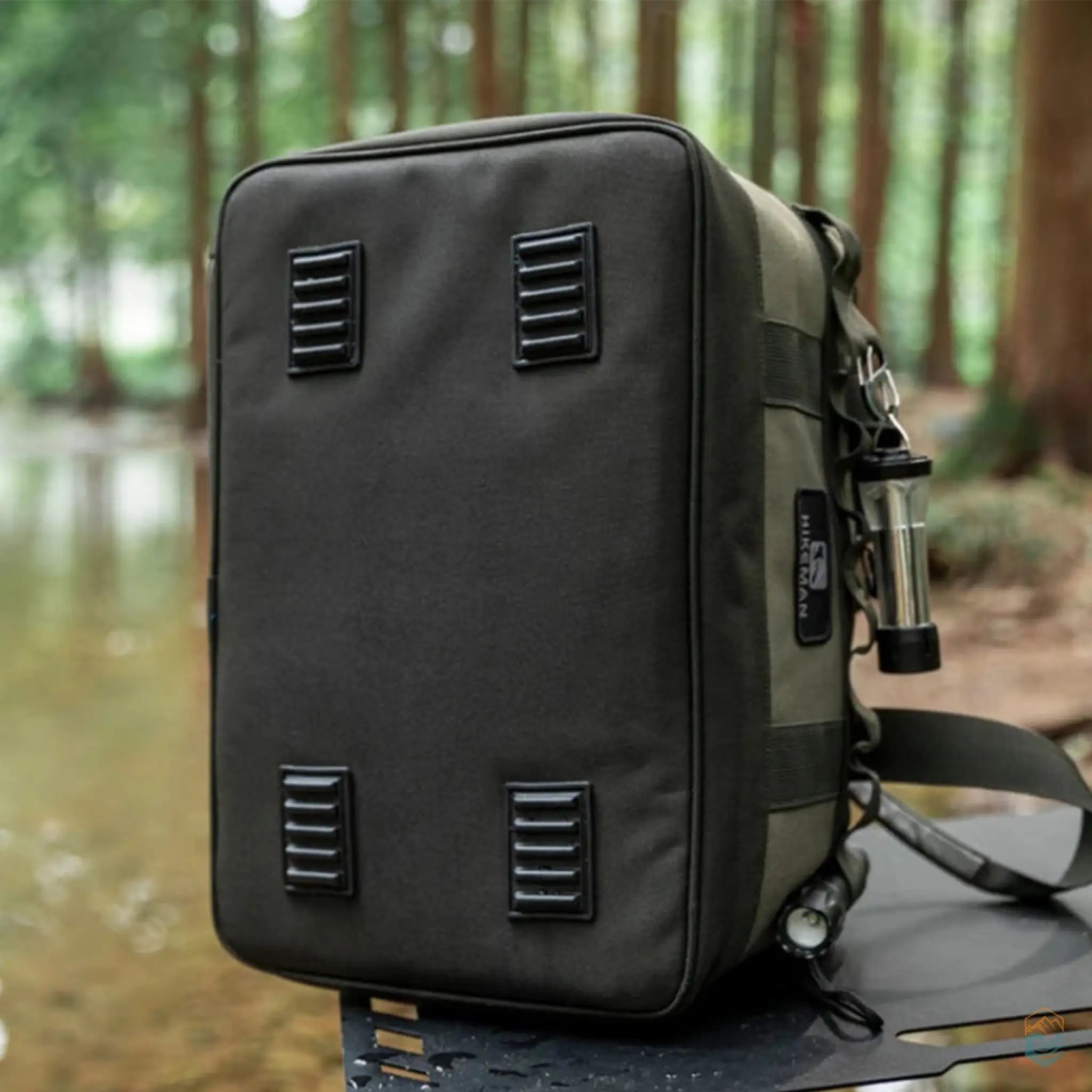 Bottom view of HIKEMAN cooler bag showcasing durable construction and anti-slip feet, designed for stability during outdoor use.